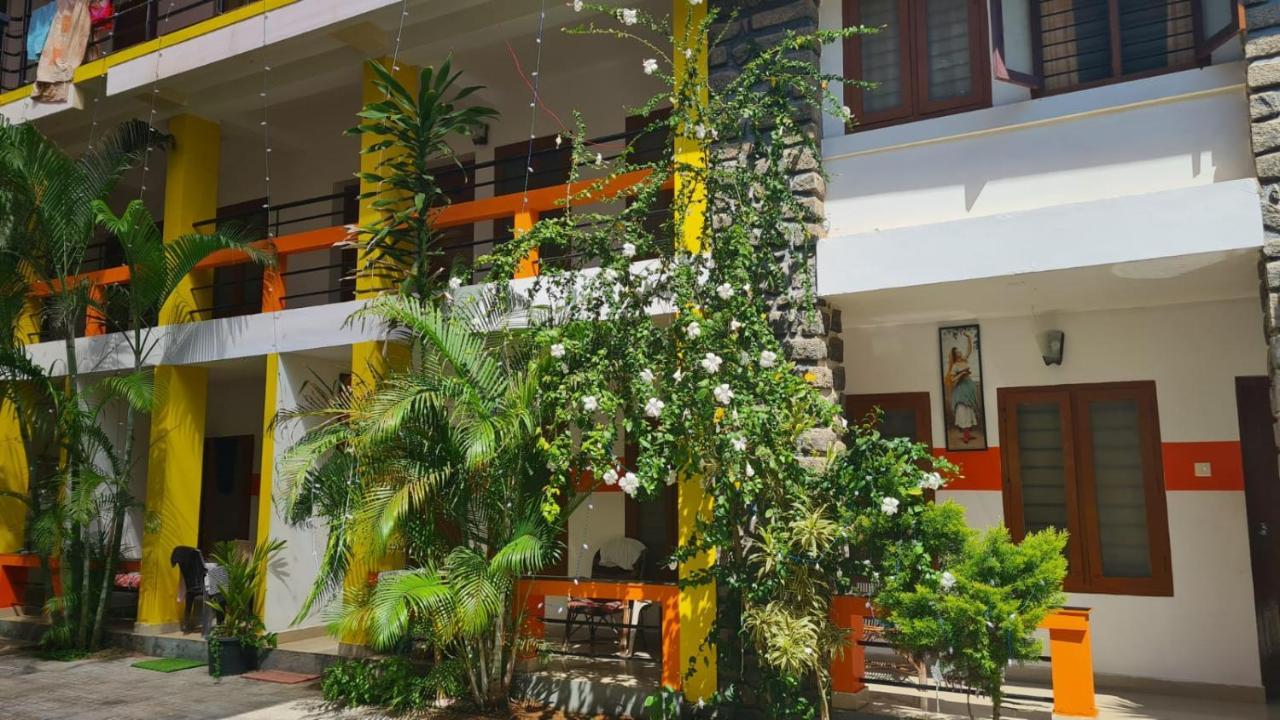 New Kovalam Beach Hotel Eksteriør billede